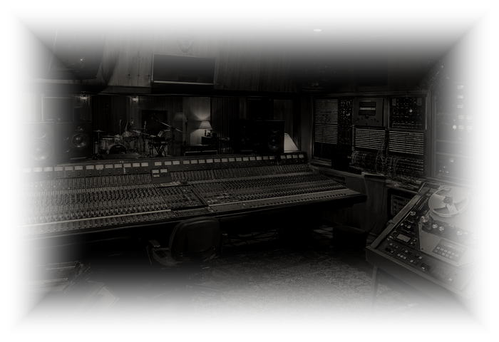 Moog Prodigy synthesizer in T(O)MSTONE studio